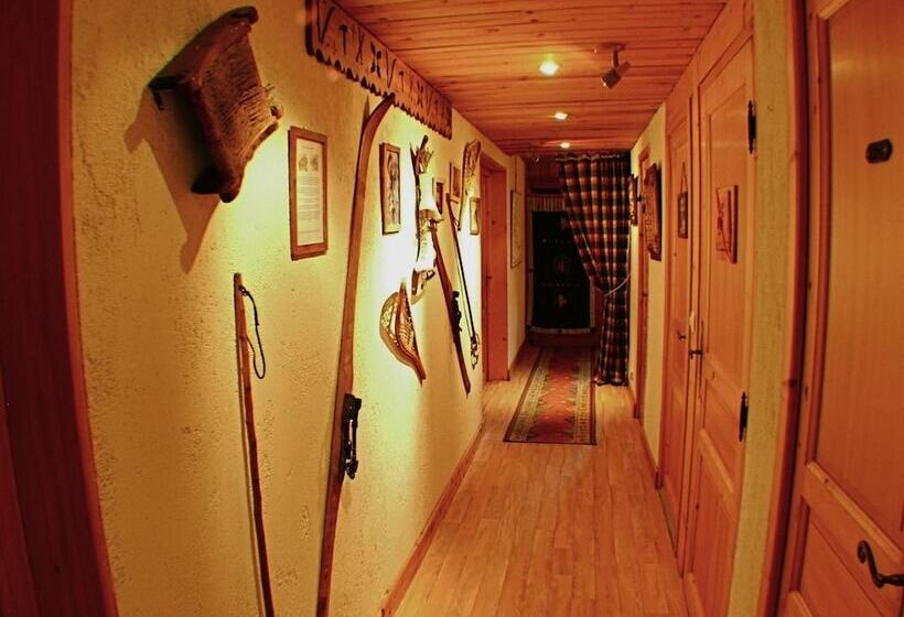 بنسيون Chalet Le Paradou