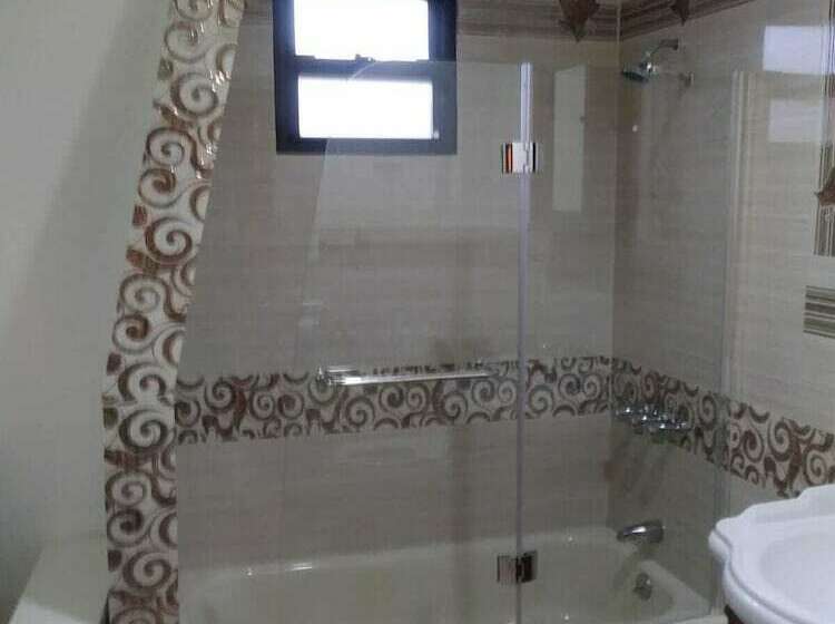 پانسیون East 42nd Mansion