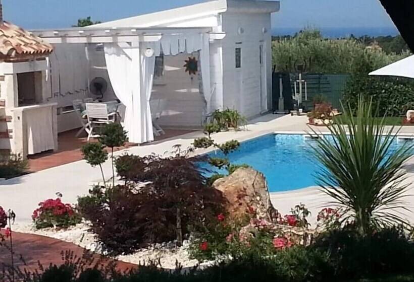 פנסיון Villa Anamarija