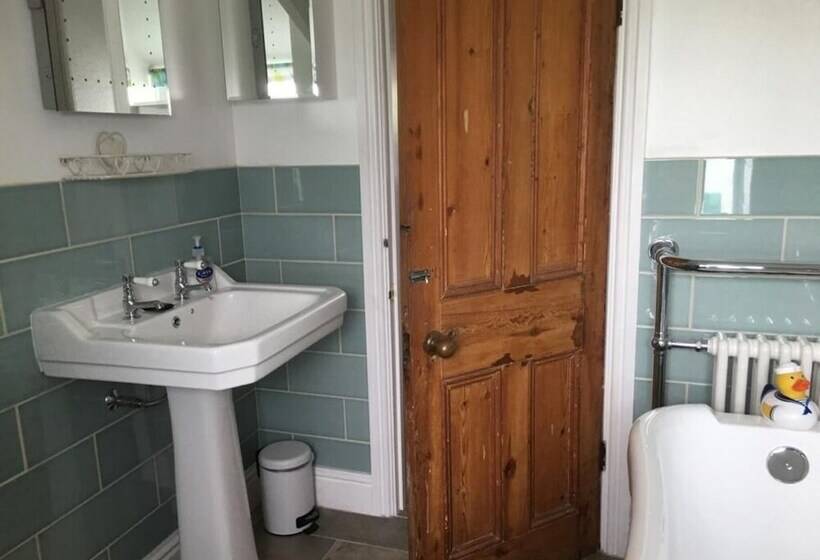 Sandown Cottage