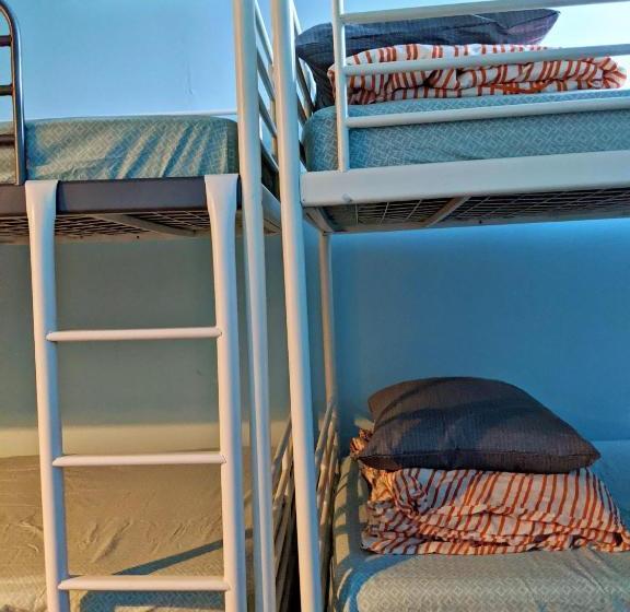 City House Hostel Poconos