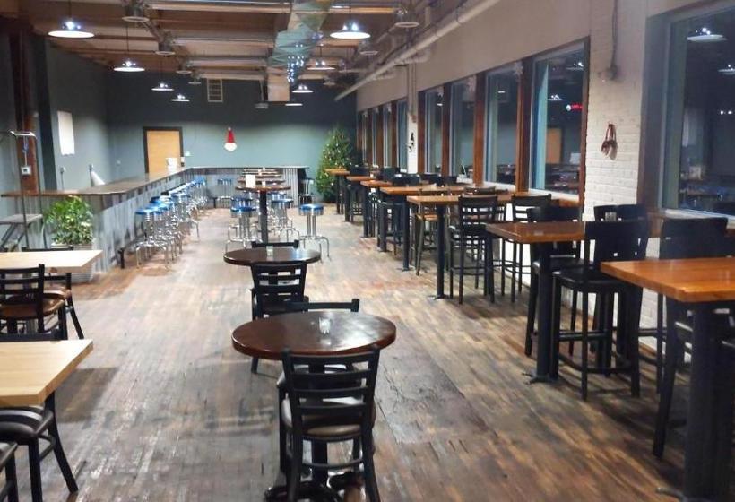 City House Hostel Poconos