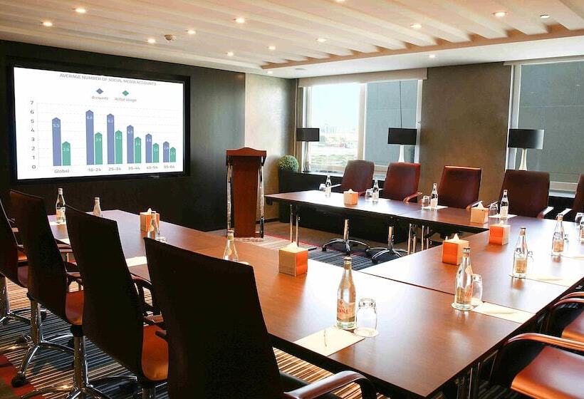 هتل Centro Corniche Al Khobar By Rotana