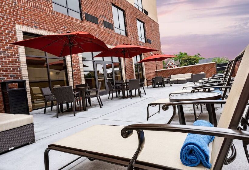 فندق Courtyard Winston Salem Downtown