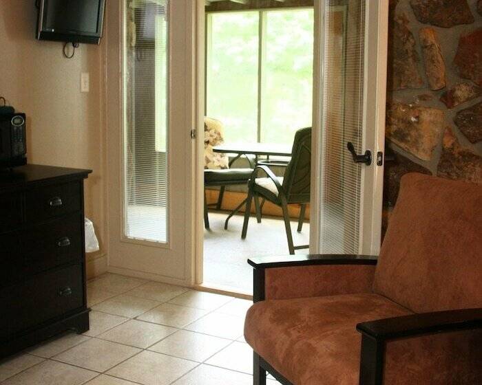 בית מלון כפרי Jack S White River Fishing Resort