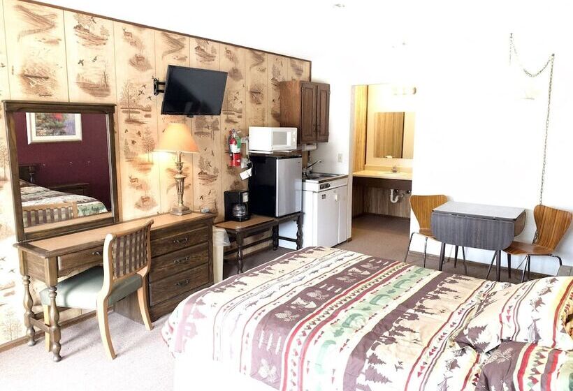 モーテル Hidden Lake Resort