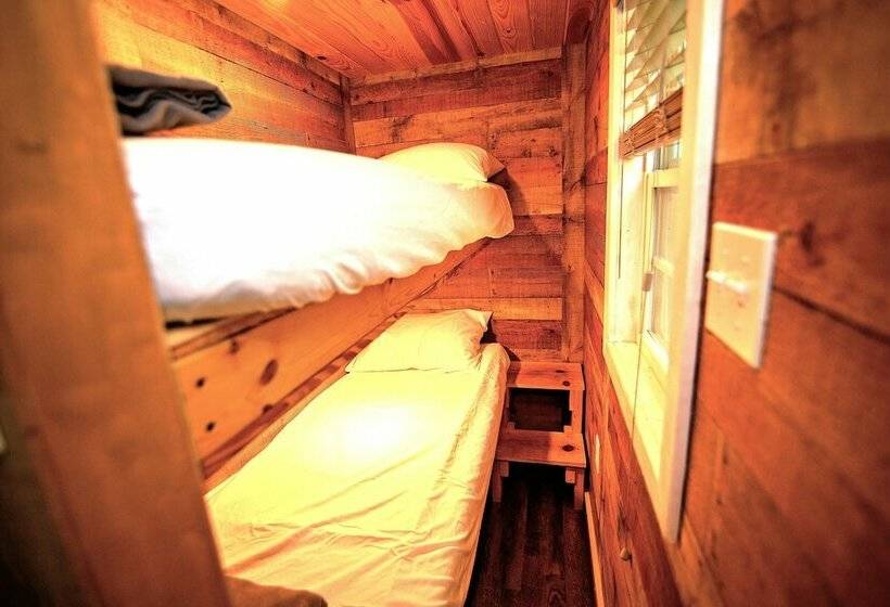 The Americana   Parker Creek Bend Cabins