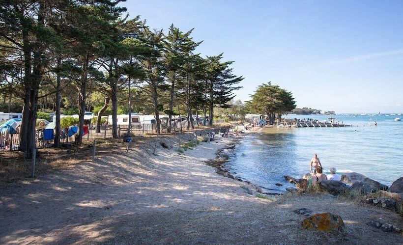 هتل Huttopia Noirmoutier