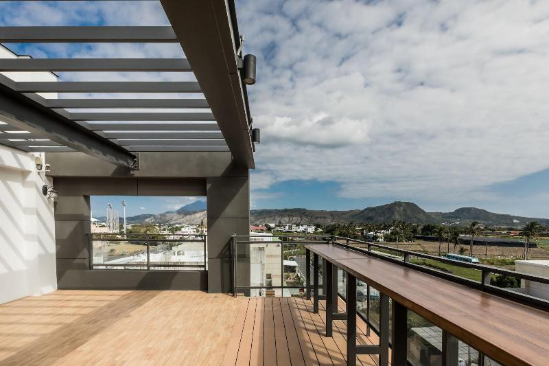 پانسیون Peach Blossom