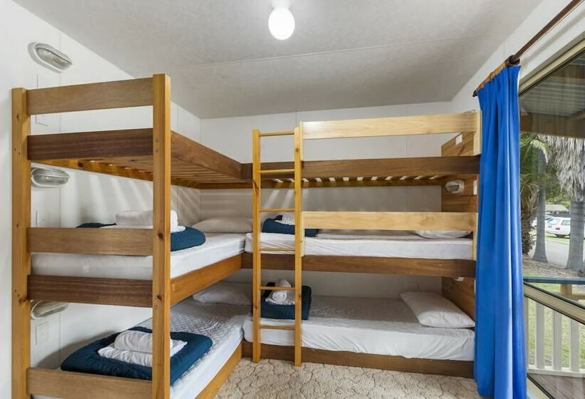 منتجع Ingenia Holidays Wairo Beach