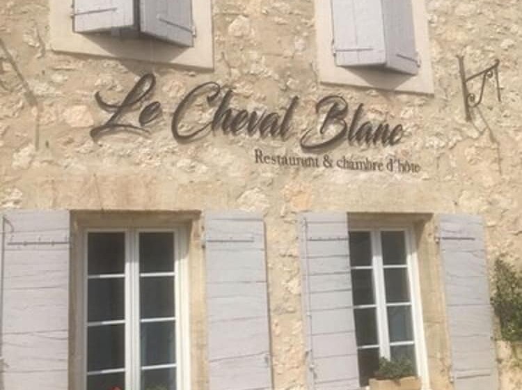 مبيت وإفطار Le Cheval Blanc