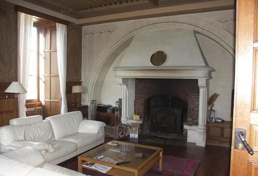 بنسيون Chateau Du Donjon