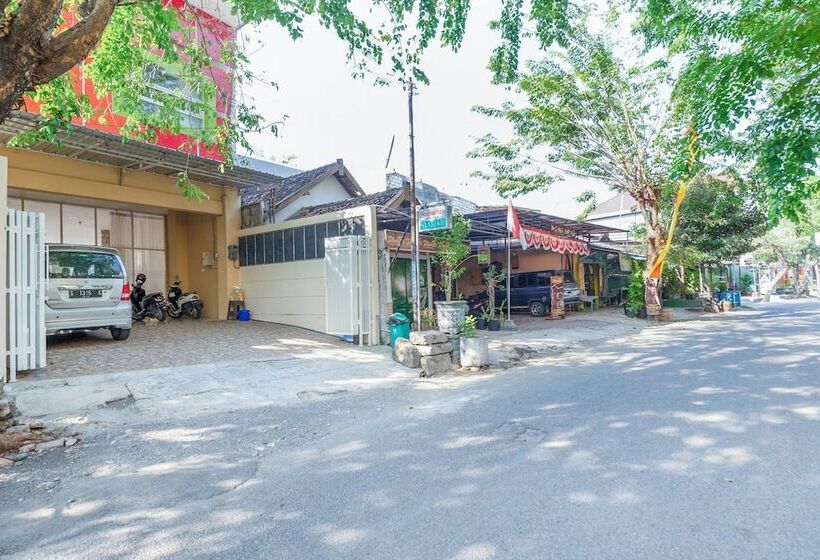 호텔 Oyo 3434 Penginapan Keluarga Syariah