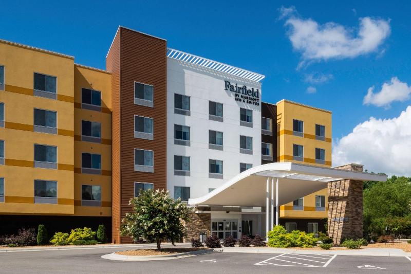 בית מלון כפרי Fairfield Inn & Suites Rocky Mount
