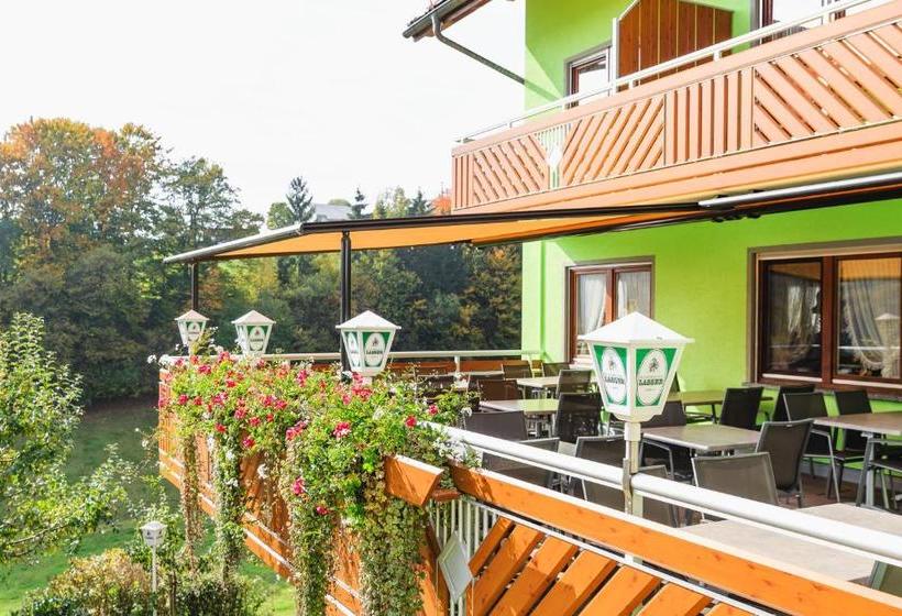 호텔 Gasthof Pension Lamm