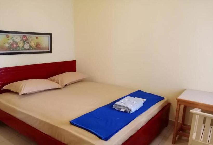 هتل Oyo 3348 Minimalis Homestay