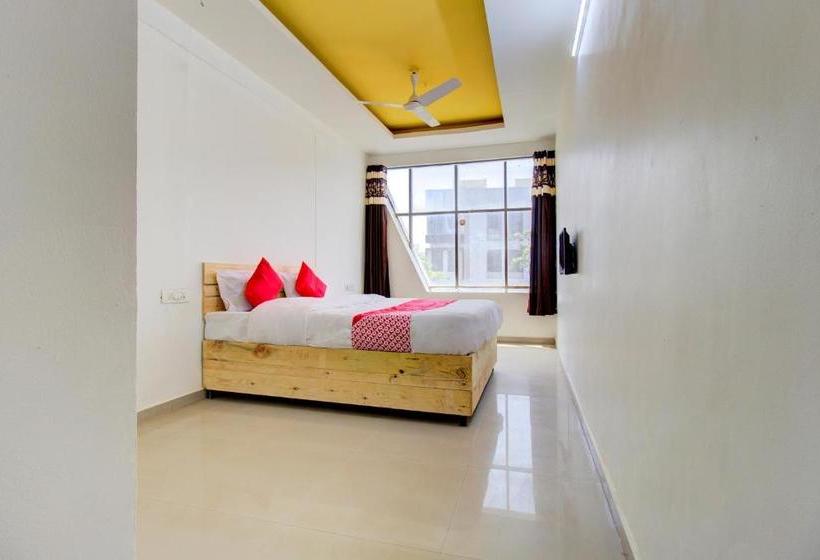 فندق Oyo 70282 Soham Service Apartment
