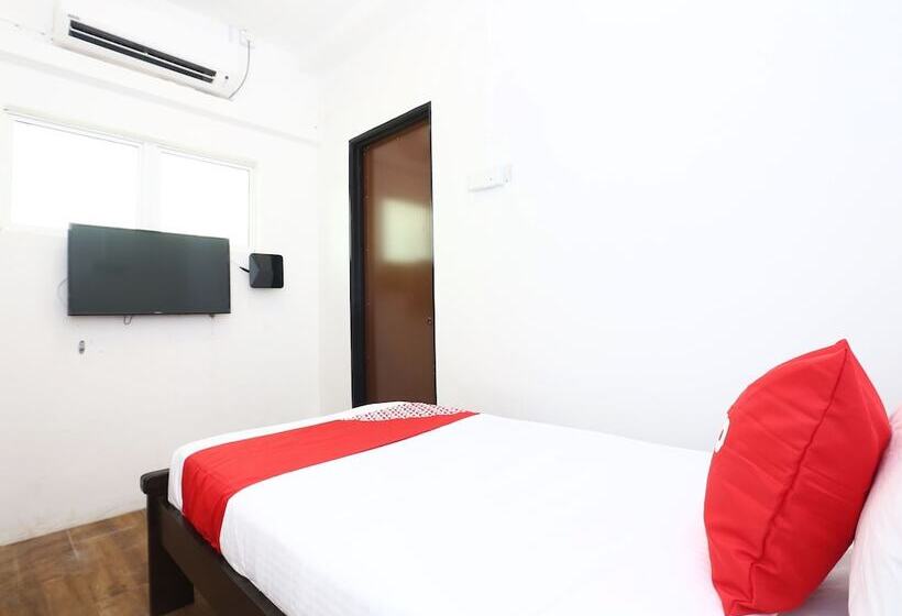 فندق Oyo 89678 Ady