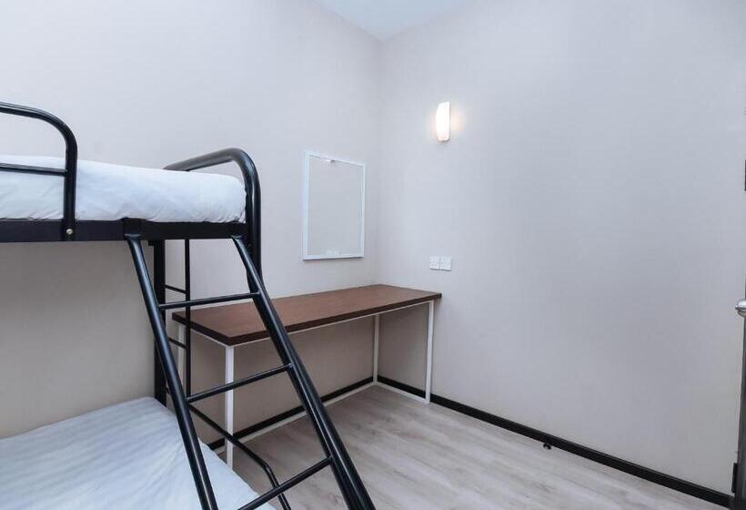 هتل Spot On 89838 Lm Residence