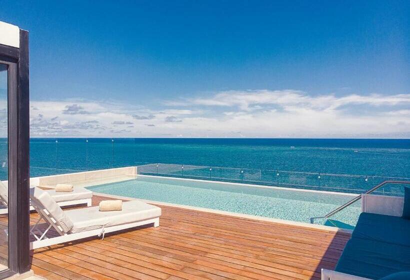 هتل The Fives Oceanfront
