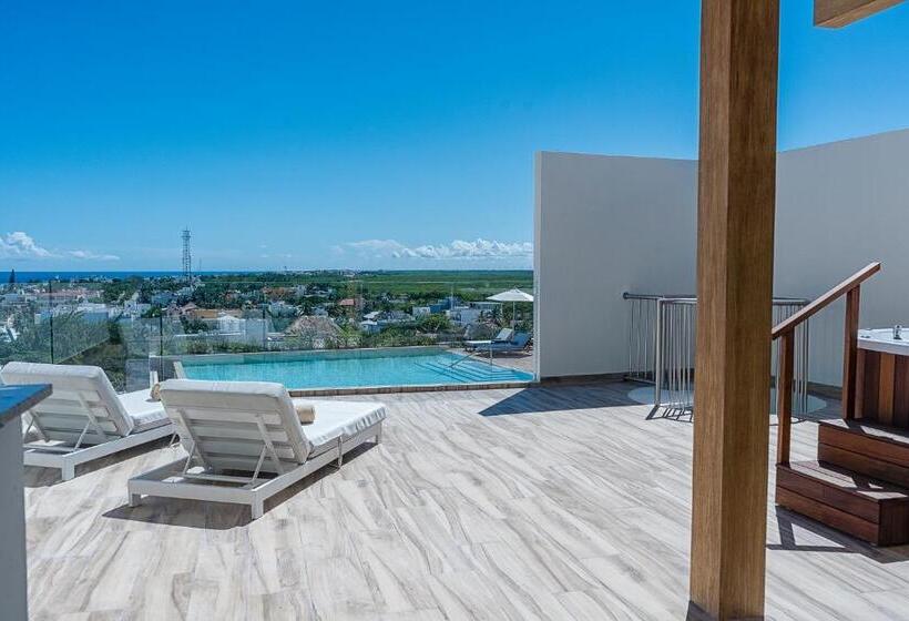 هتل The Fives Oceanfront