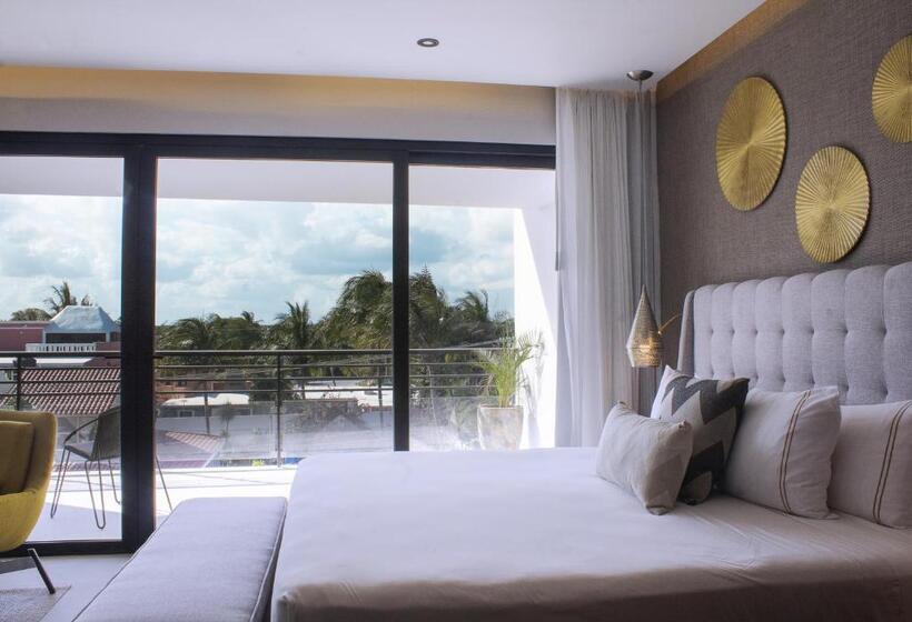 هتل The Fives Oceanfront