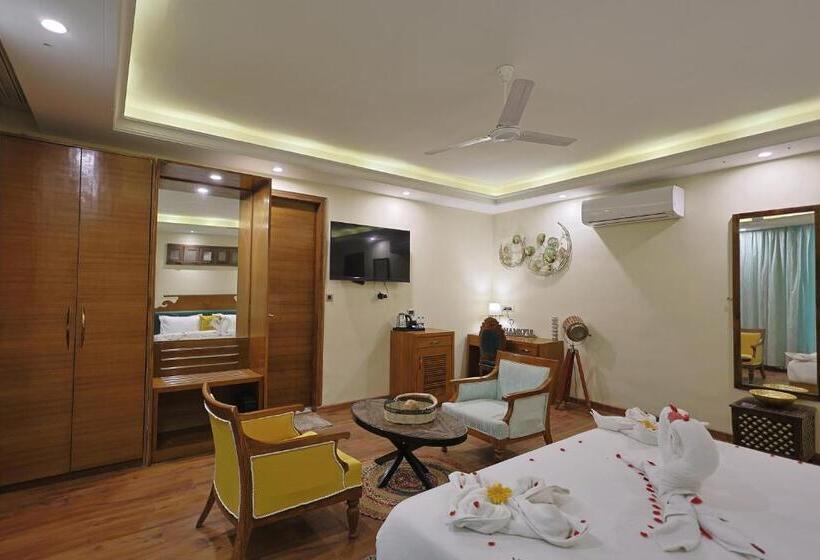 בית מלון כפרי Punarnava Resort & Spa