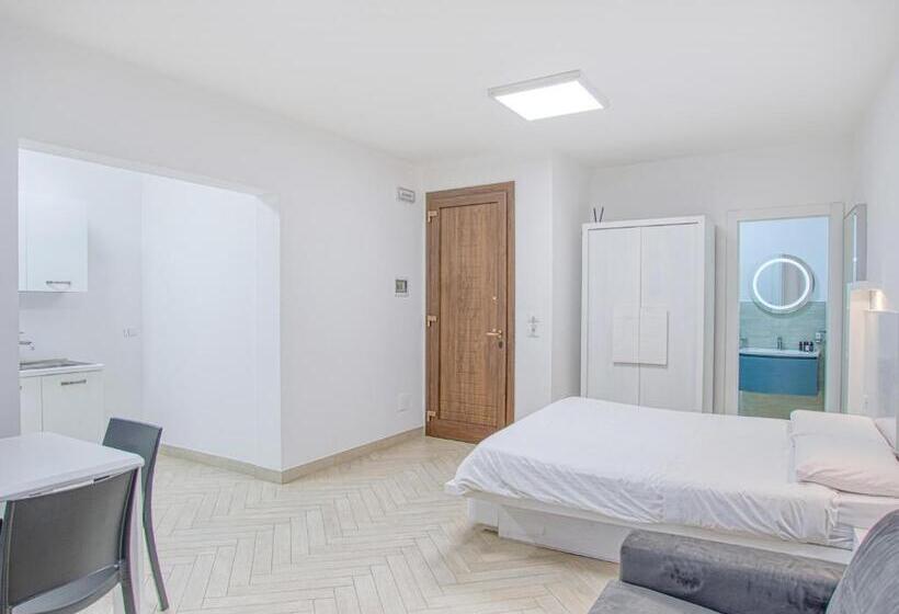پانسیون Ideal Rooms