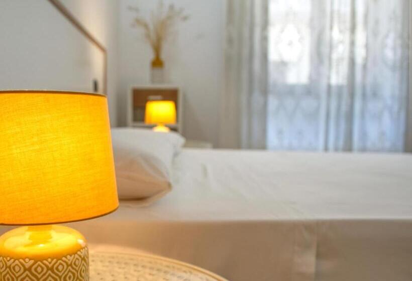 پانسیون Ideal Rooms