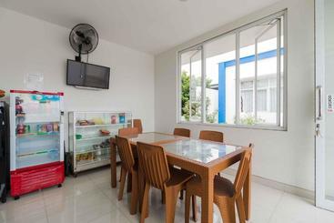 پانسیون Reddoorz Near Simpang Patal Palembang