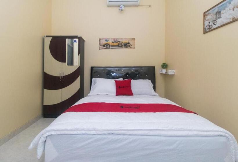Пансион Reddoorz Syariah Near Stasiun Madiun