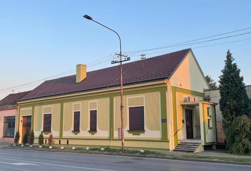 تختخواب و صبحانه Pb Urban Garden Stay With Secured Parking