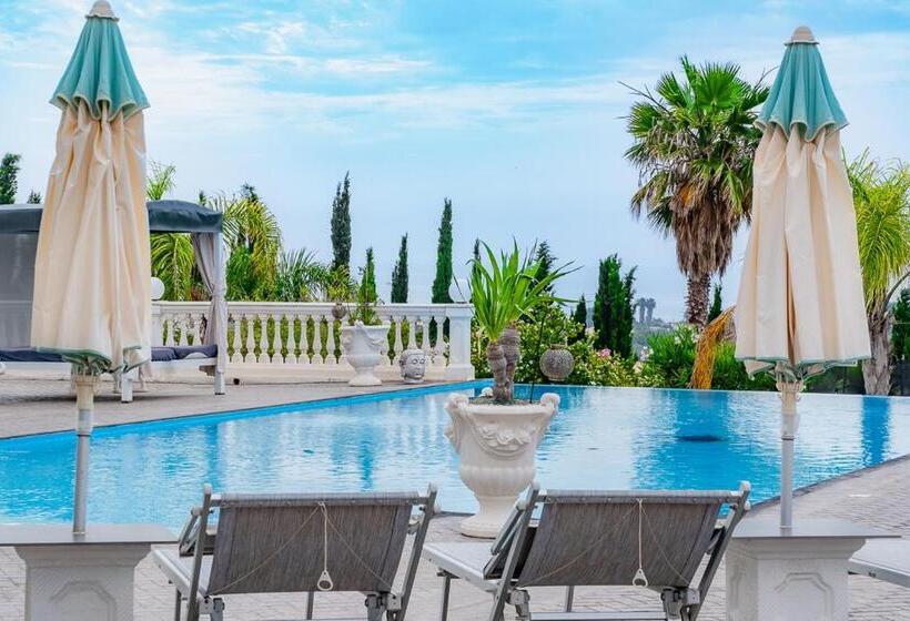 تختخواب و صبحانه Villa La Perla