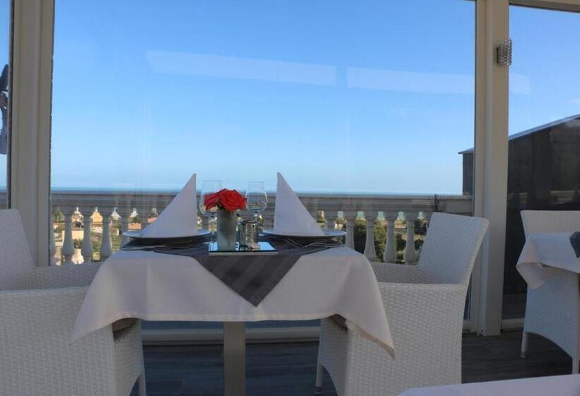 تختخواب و صبحانه Villa La Perla