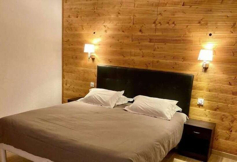 فندق Le Chardon Bleu