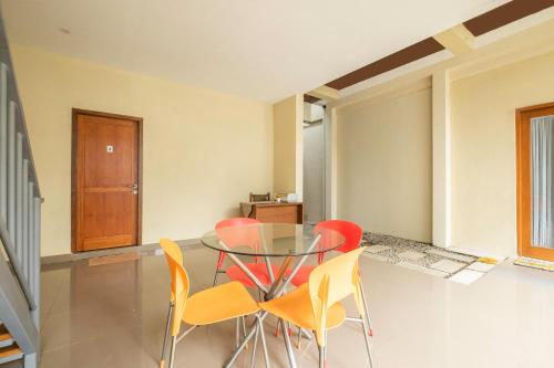 فندق Oyo Life 2529 Azalia Residence Syariah