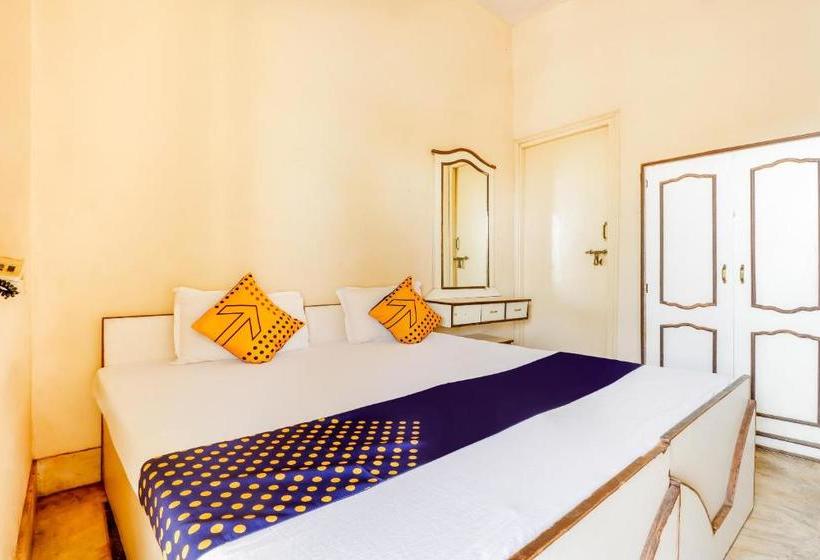 ホテル Spot On 42624  Tarun Residency