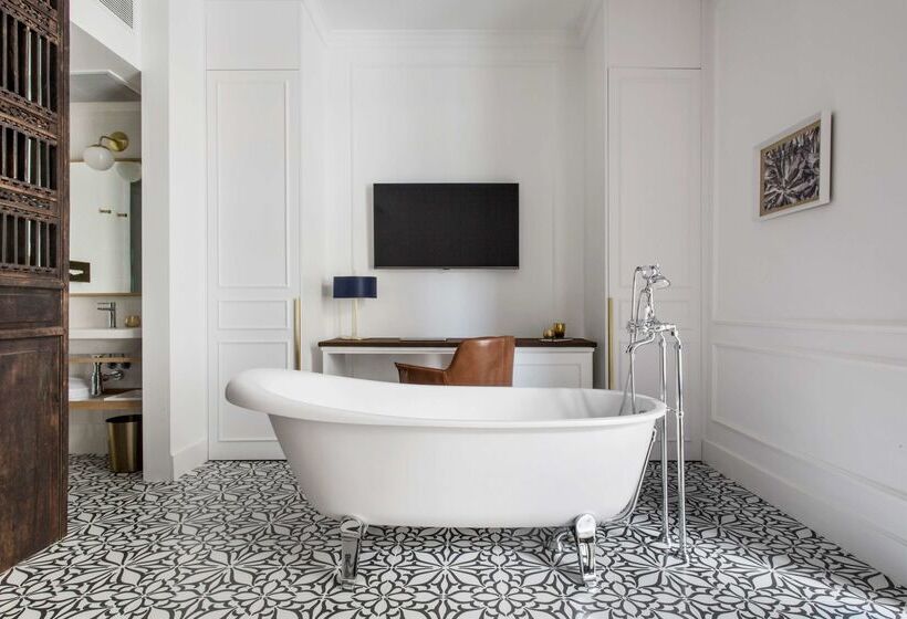 Midmost By Majestic Hotel Group