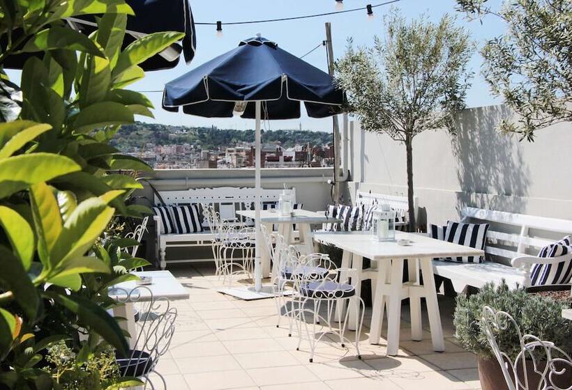 Midmost By Majestic Hotel Group