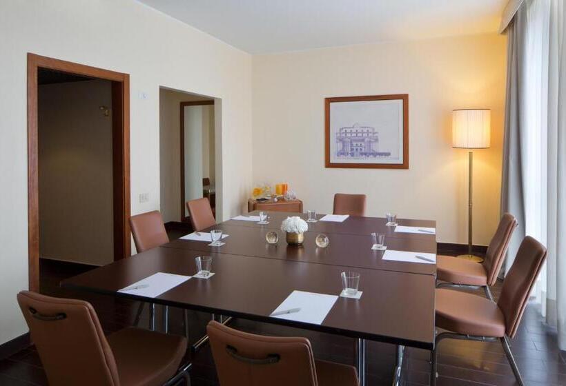 Starhotels Business Palace