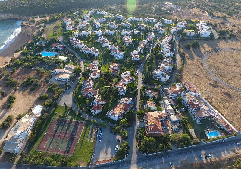 Vila Senhora da Rocha