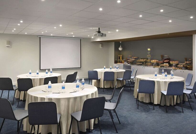 هتل Ibis Jeddah City Center