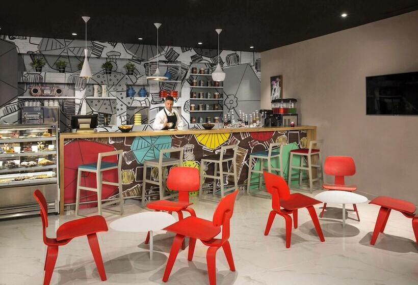 هتل Ibis Jeddah City Center