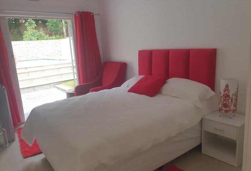 펜션 Ouklip Place Hotels