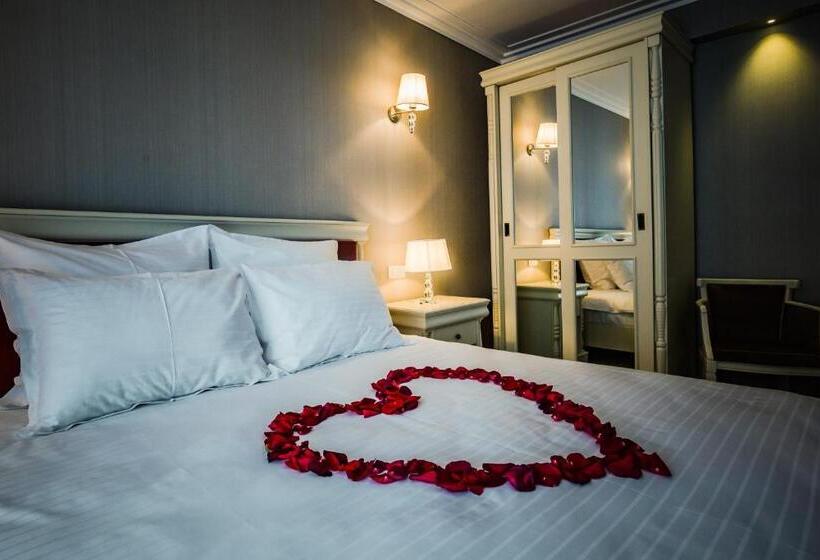 استراحتگاه Carpat Inn