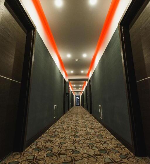 استراحتگاه Carpat Inn
