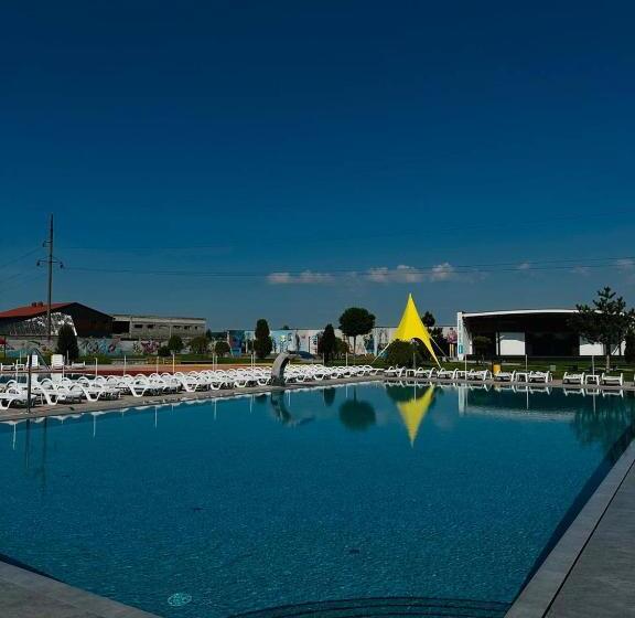 فندق Cruce De Gustos