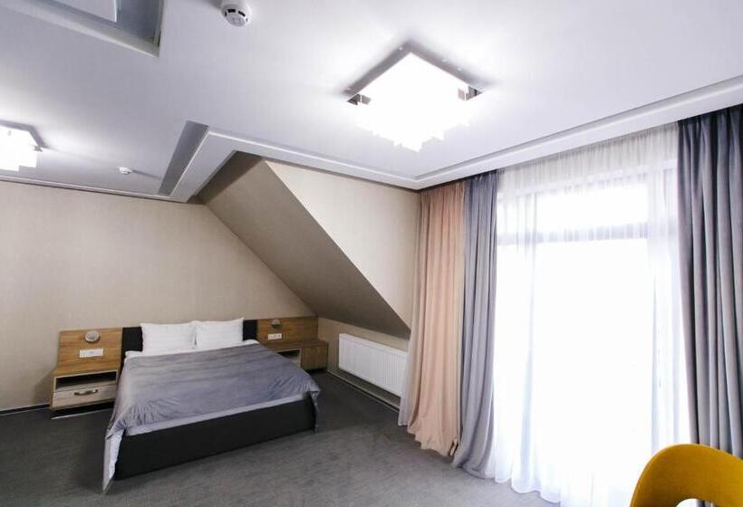 فندق Cruce De Gustos