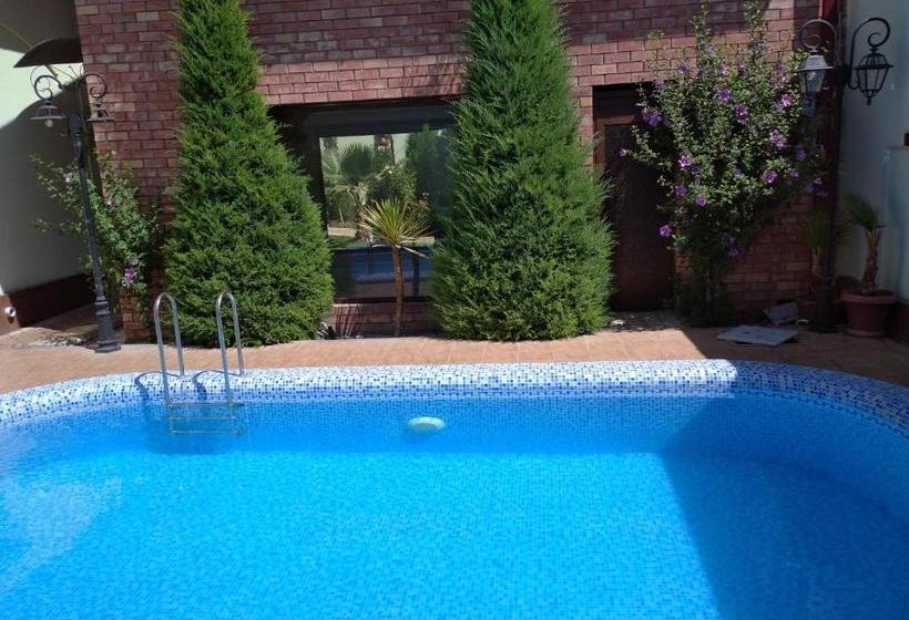 פנסיון Green House Eco