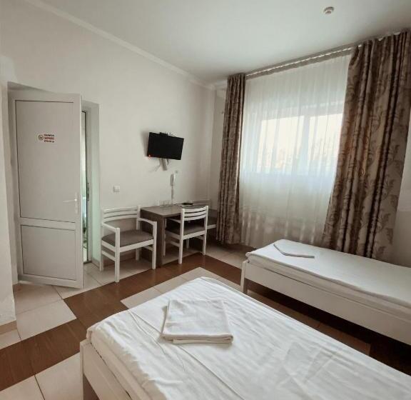 فندق صغير Trio Hotel Restaurant
